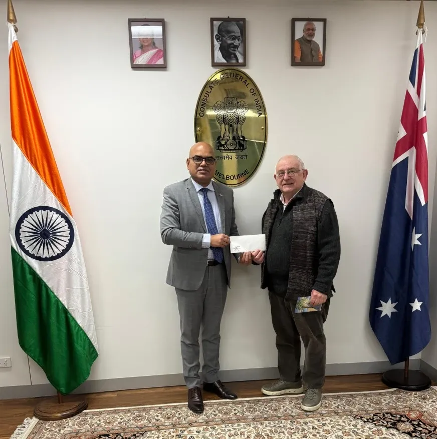 How Did an Indian Diplomat Honor an Australian Professor for His Contribution to Hindi Language?