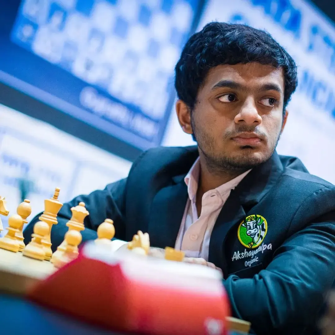 Nihal Sarin and Aravindh Chithambaram to Participate in Esports World Cup