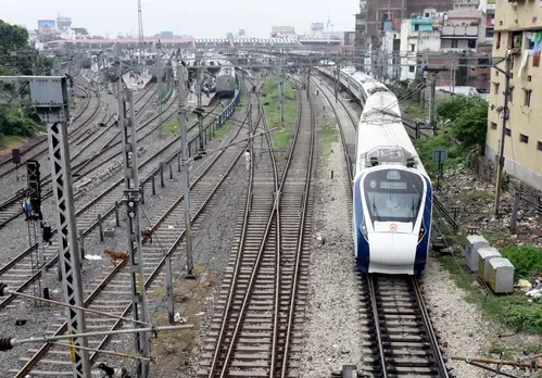 Has Indian Railways Launched a Discounted 'Round Trip Package' for Festive Travel?