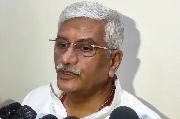 Is India's Economy Thriving Despite Global Challenges? Union Minister Shekhawat Weighs In