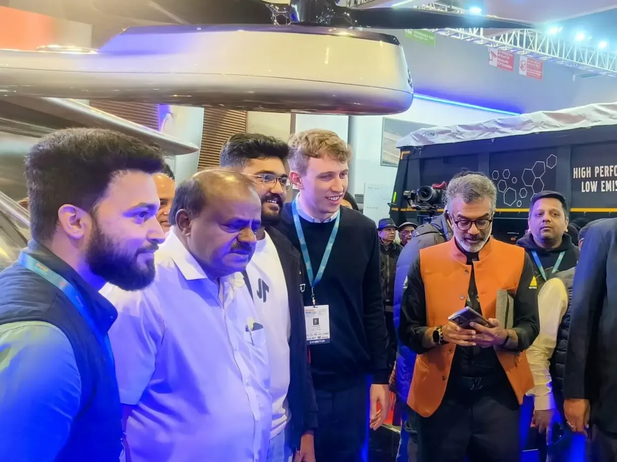 India's Pioneering Flying Taxi Prototype Debuts at Auto Expo 2025