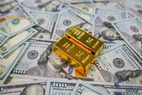 India's Forex Reserves Climb to $676.3 Billion