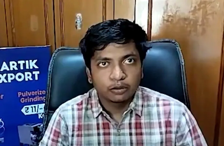 How Did Neemuch's Kartik Khandelwal Turn His Dreams into a Successful Herbs and Spices Start-Up?