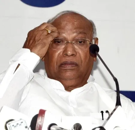 Why Did BJP Condemn Kharge Over Comments on President Murmu?