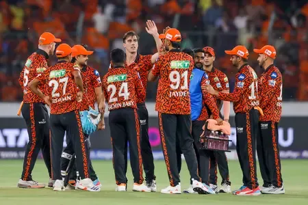 How Did Cummins' Fiery Performance Lead SRH to Victory Over Delhi Capitals?