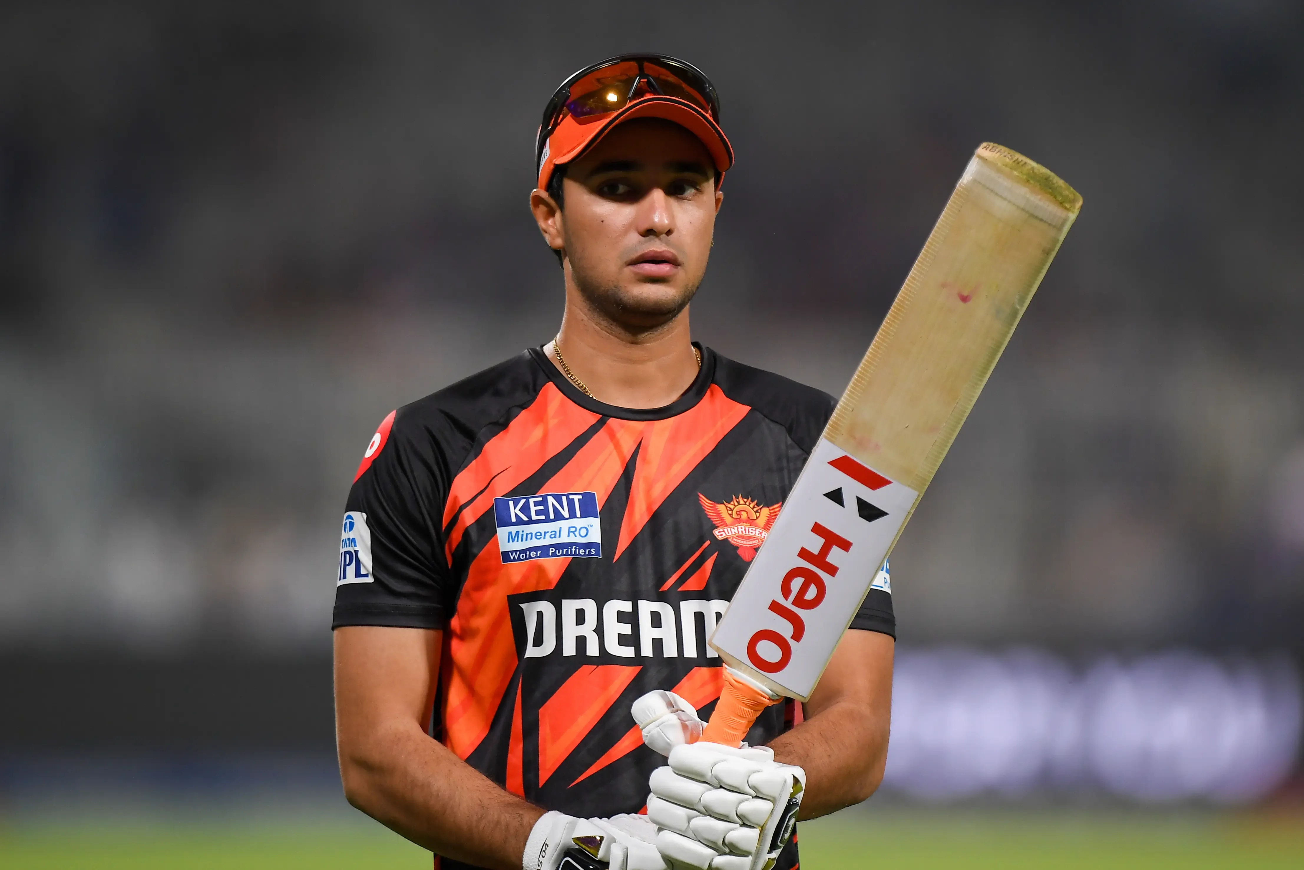IPL 2025: Kamindu Mendis Debuts as Hyderabad Opts to Bowl First Against Kolkata