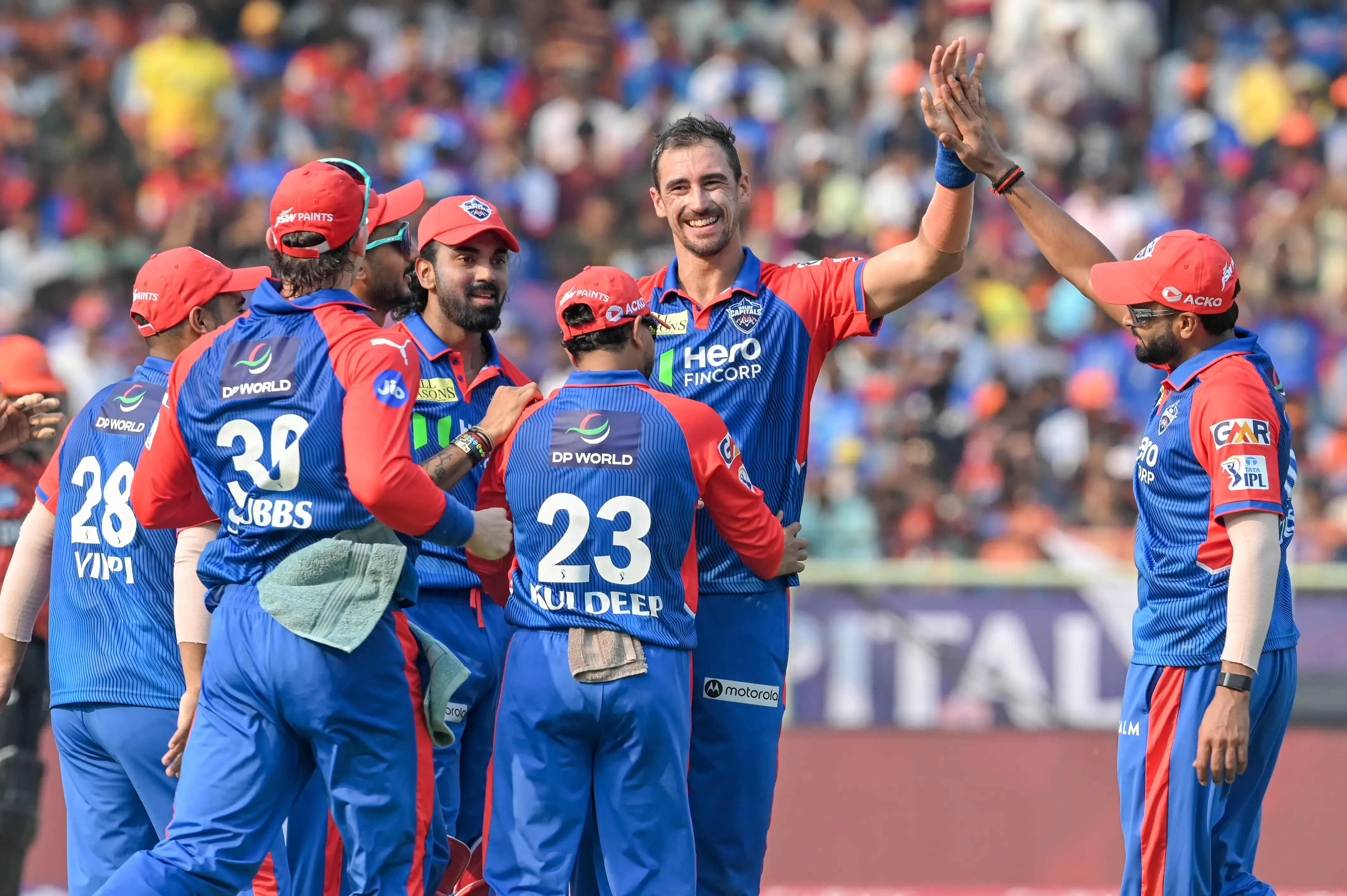 IPL 2025: Mitchell Starc's Five-Wicket Haul Powers DC to Dismiss SRH for 163 Despite Aniket Verma's 74