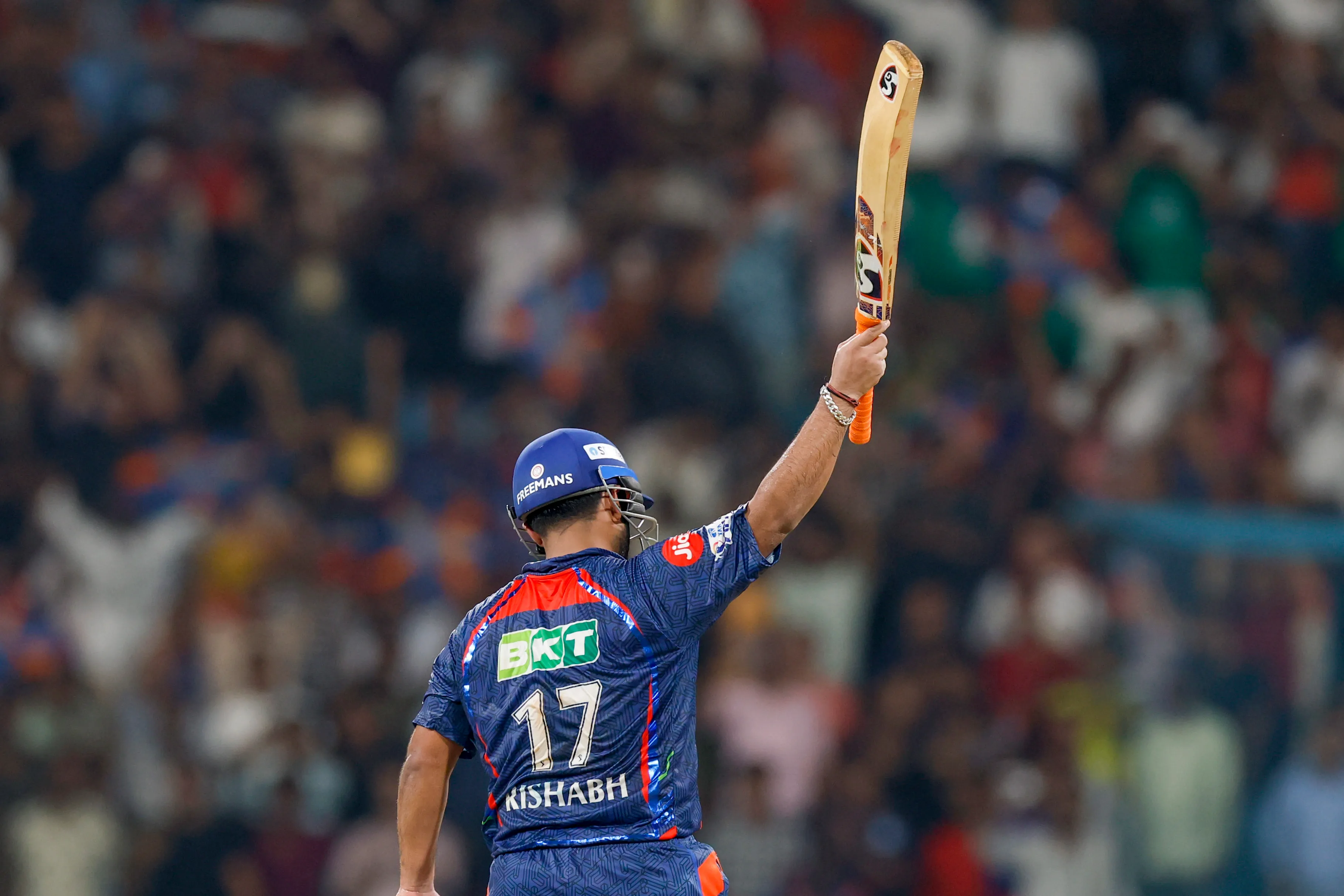 How Did Pant's Remarkable Century and Marsh's Fifty Lead LSG to Set a 227-Run Target for RCB in Lucknow?