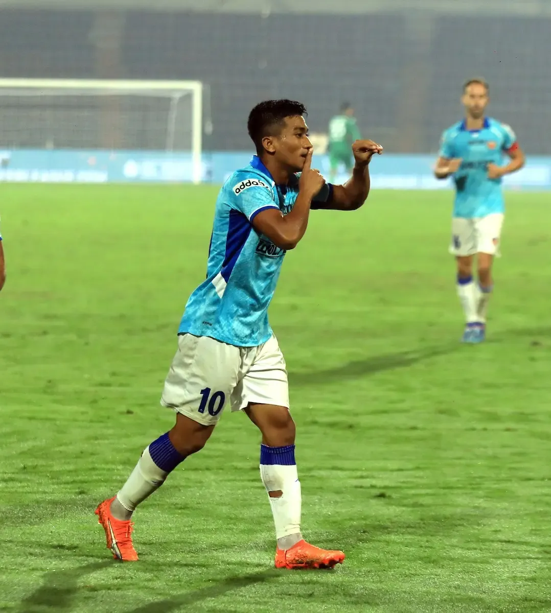 ISL 2024-25: FC Goa Just One Victory Away from Securing Second Place, Punjab FC's Playoff Hopes Dwindle