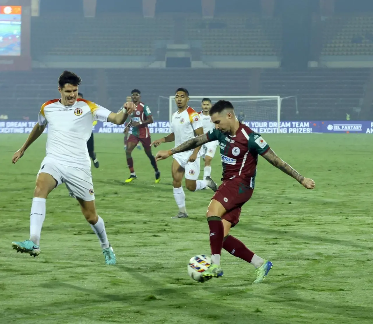 ISL 2024-25: Maclaren's Strike Secures Kolkata Derby Glory for Mohun Bagan