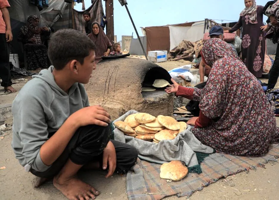 Why is Israel Implementing a 10-Hour Military Activity Pause for Aid in the Gaza Strip?