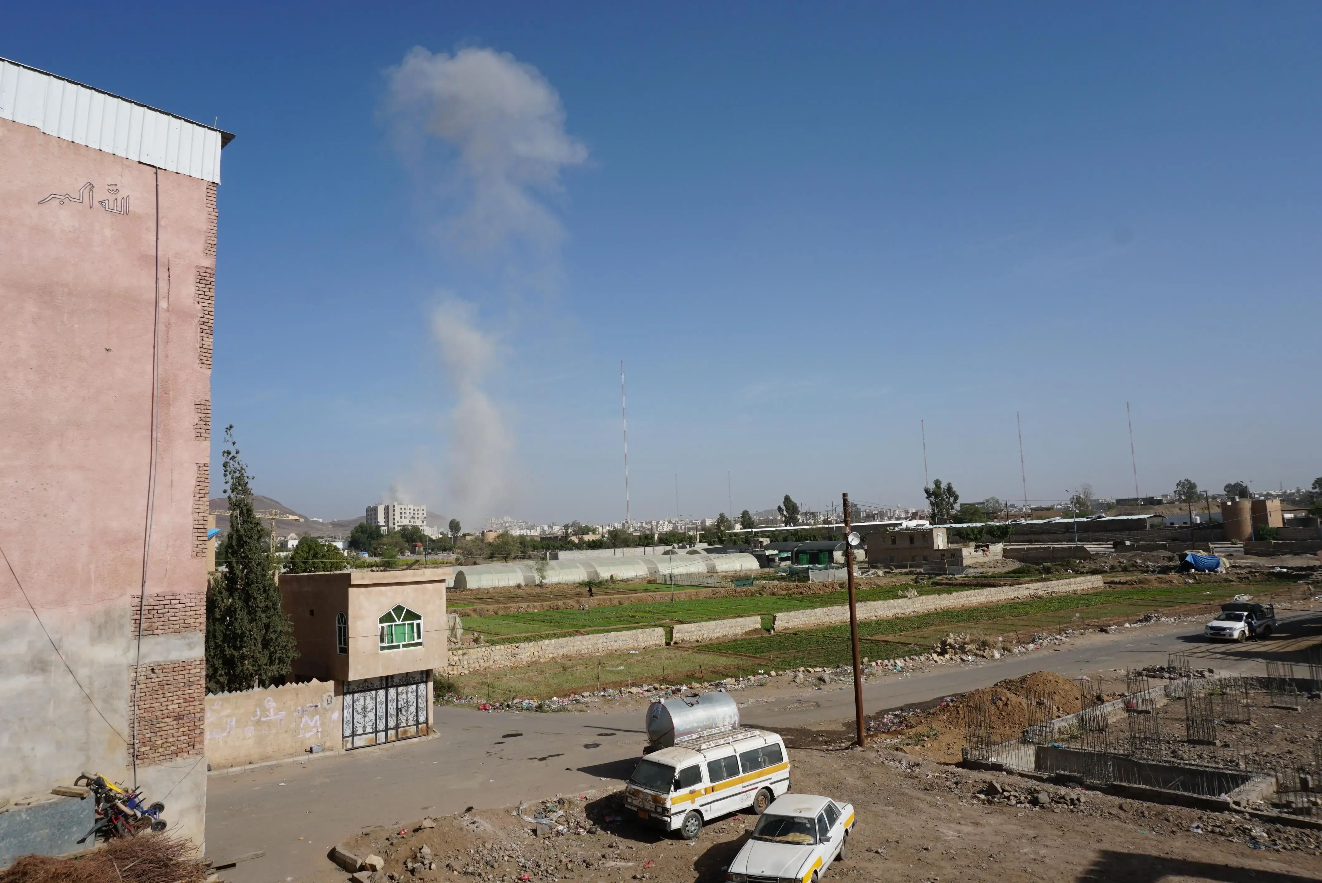 Did Israeli Airstrikes Target Yemen's Sanaa and Amran?