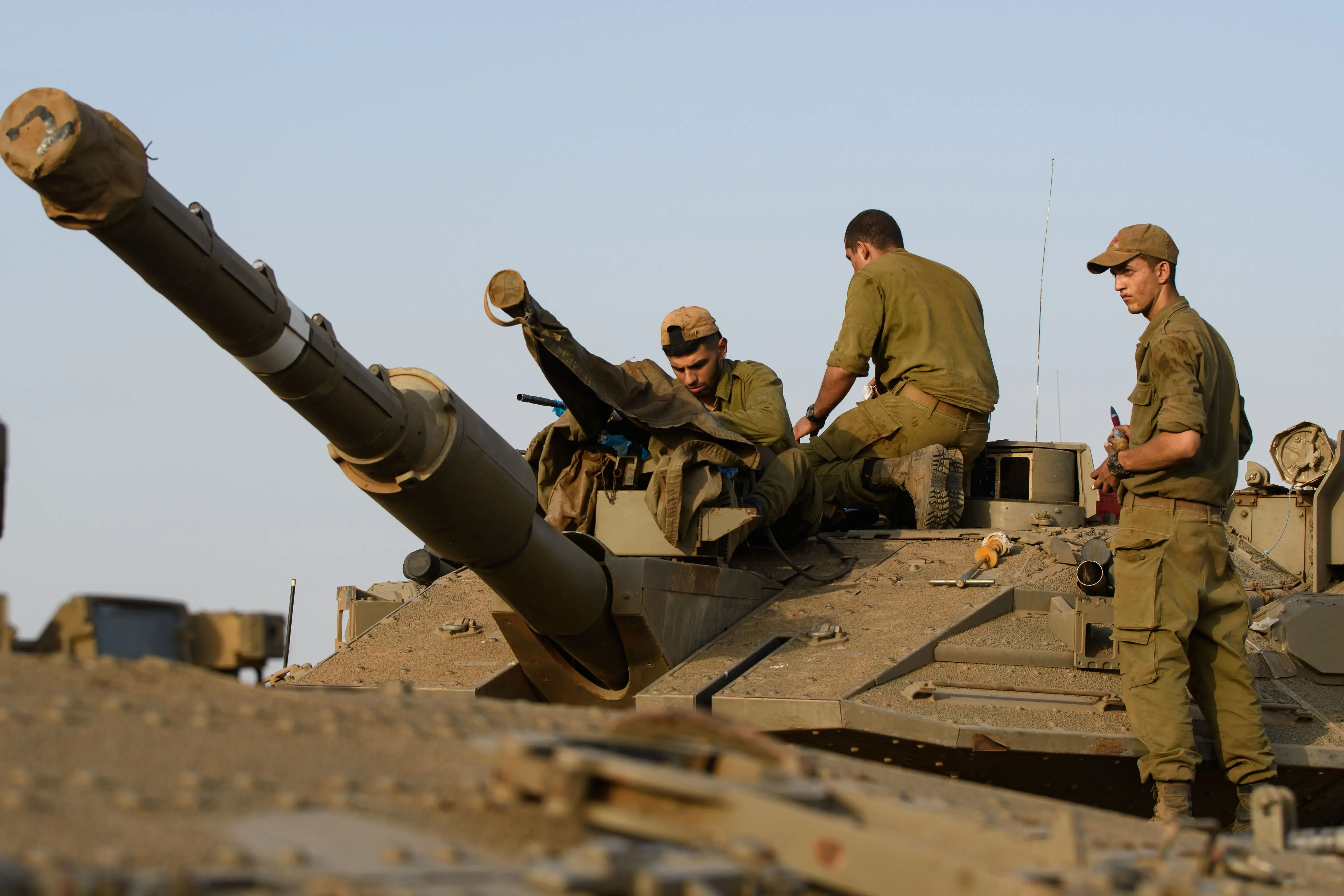Israeli Forces Capture Syrian Outpost atop Mount Hermon in the Golan Heights