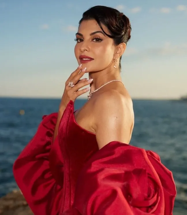 Is Jacqueline Fernandez's Pole Dancing Really Worth the Effort?