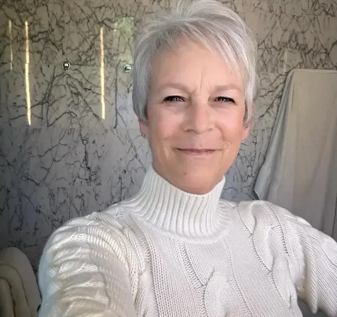 Jamie Lee Curtis: A Lifelong Opponent of Cosmetic Surgery