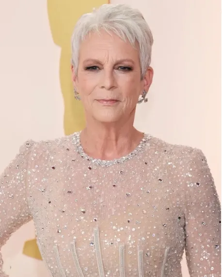 How Does Jamie Lee Curtis Keep in Touch with Lindsay Lohan After Their First Movie?