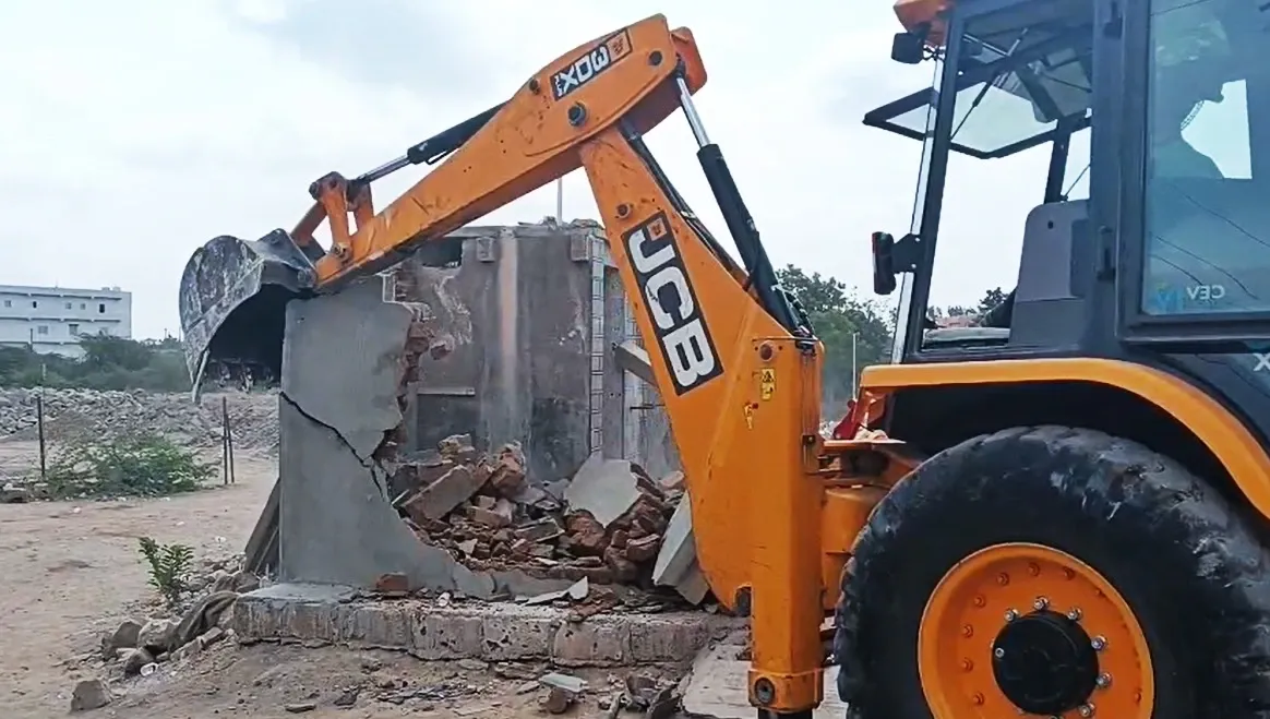 Has the Jamnagar Civic Body in Gujarat Reopened the Battle Against Illegal Riverbank Encroachments?