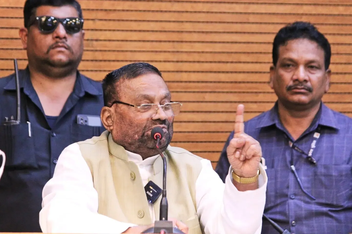 क्या जनविरोधी योगी सरकार को सत्ता में बने रहने का अधिकार नहीं है? : स्वामी प्रसाद मौर्य