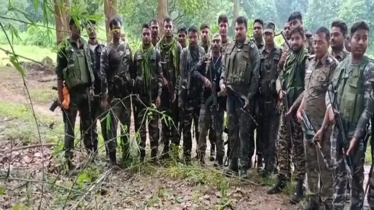 क्या झारखंड के गुमला में 15 लाख का इनामी नक्सली मार्टिन केरकेट्टा पुलिस मुठभेड़ में ढेर हुआ?