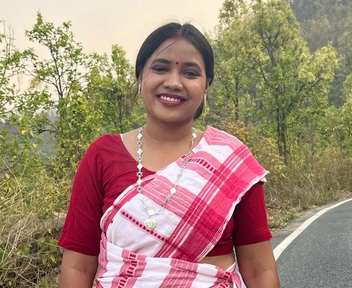 क्या झारखंड की पार्वती तिर्की को ‘फिर उगना’ कविता-संग्रह के लिए हिंदी का साहित्य अकादमी युवा पुरस्कार मिला?