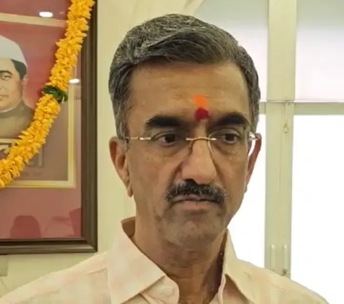 क्या जितेंद्र आव्हाड की टिप्पणी अनुचित है? शंभूराज देसाई का बयान