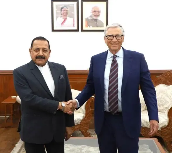 Jitendra Singh and Bill Gates Explore Biotech Startups and Health Innovations in India
