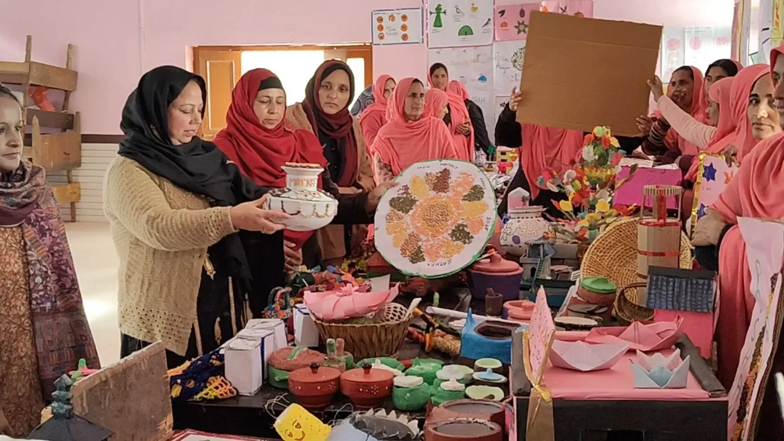 Jammu & Kashmir: Anganwadi Workers Receive Training for ‘Poshan Bhi, Padhai Bhi’ Initiative in Poonch