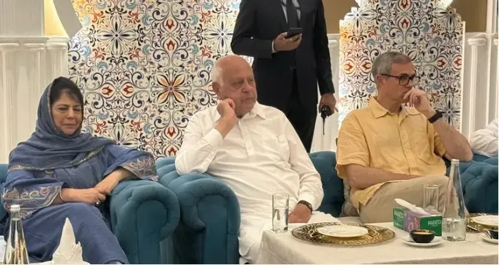 Omar Abdullah Participates in Mehbooba Mufti's Iftaar Event