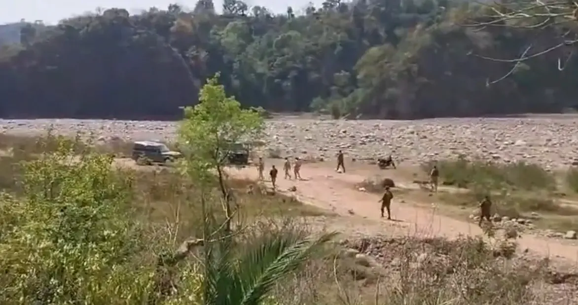 J&K DGP Inspects Kathua Operation Site, Assesses Situation