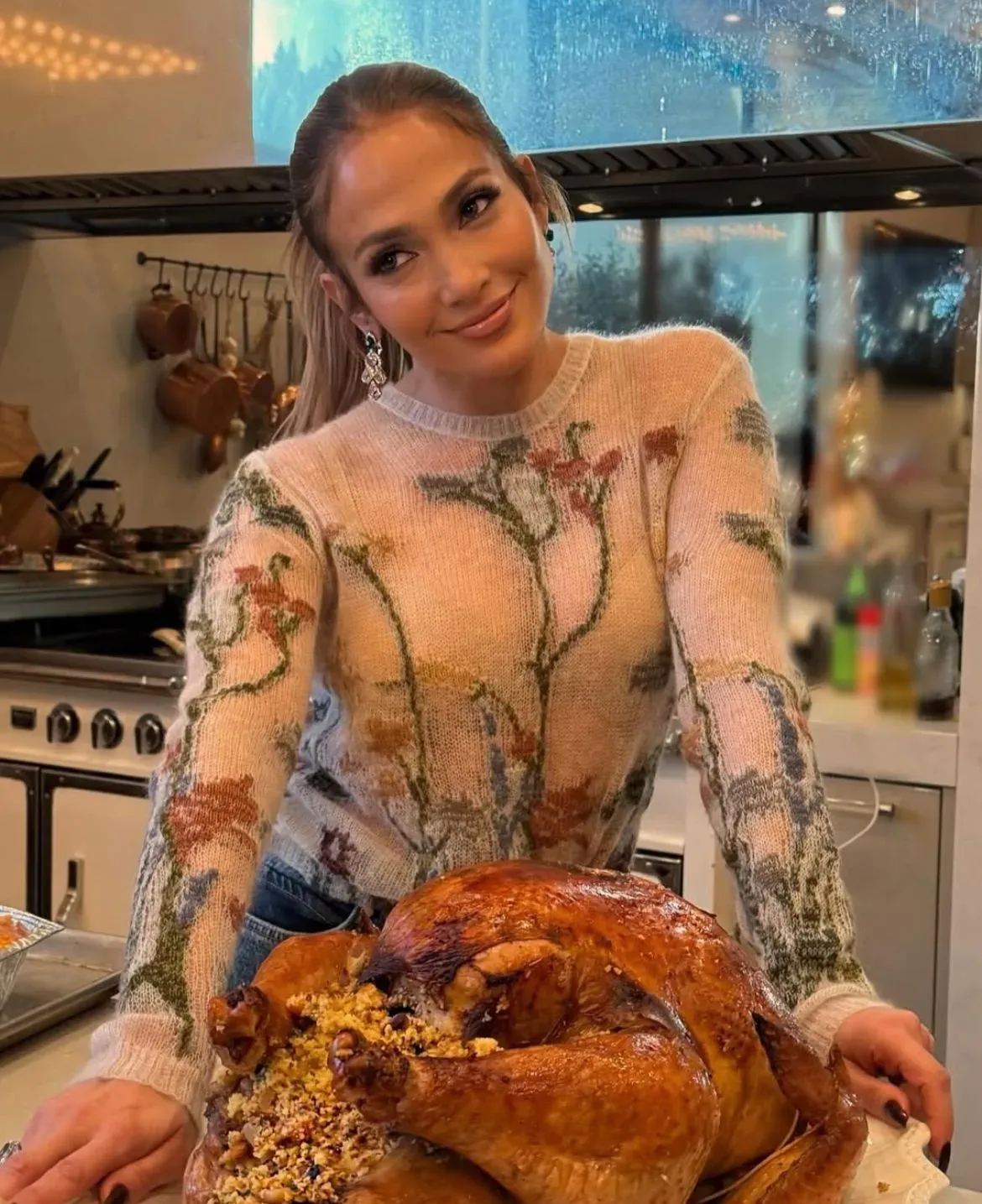 Jennifer Lopez Gratefully Poses with a Giant Turkey