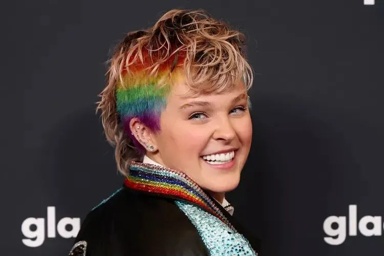 Jojo Siwa Unveils Bold New Hairstyle with Shaved Sides