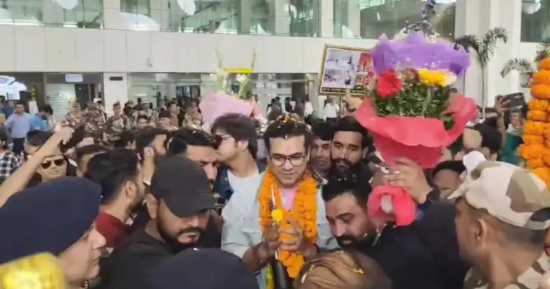 Jubin Nautiyal Welcomed with Enthusiasm at Dehradun Airport