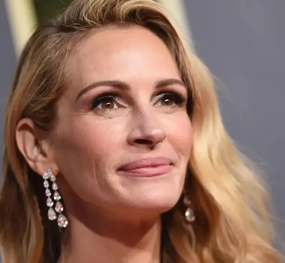 Julia Roberts Faces Personal and Professional Turmoil in 'After the Hunt' Trailer