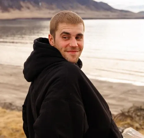 What Life Secrets Did Justin Bieber Share in His Instagram Selfies?