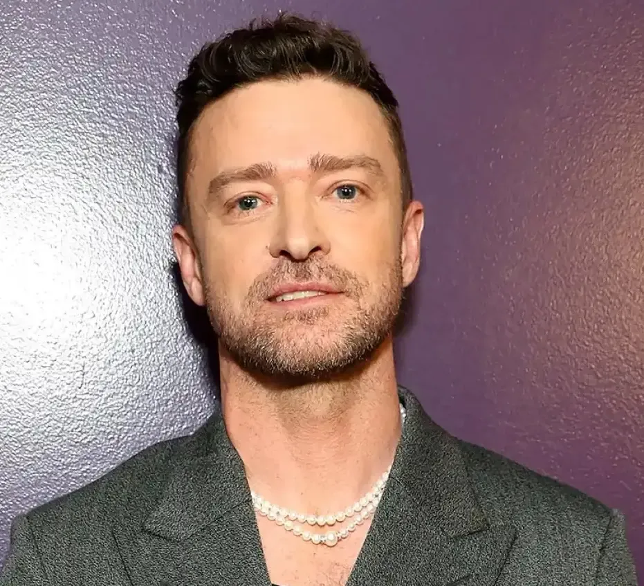 Justin Timberlake Entertains Passengers Mid-Flight to Argentina