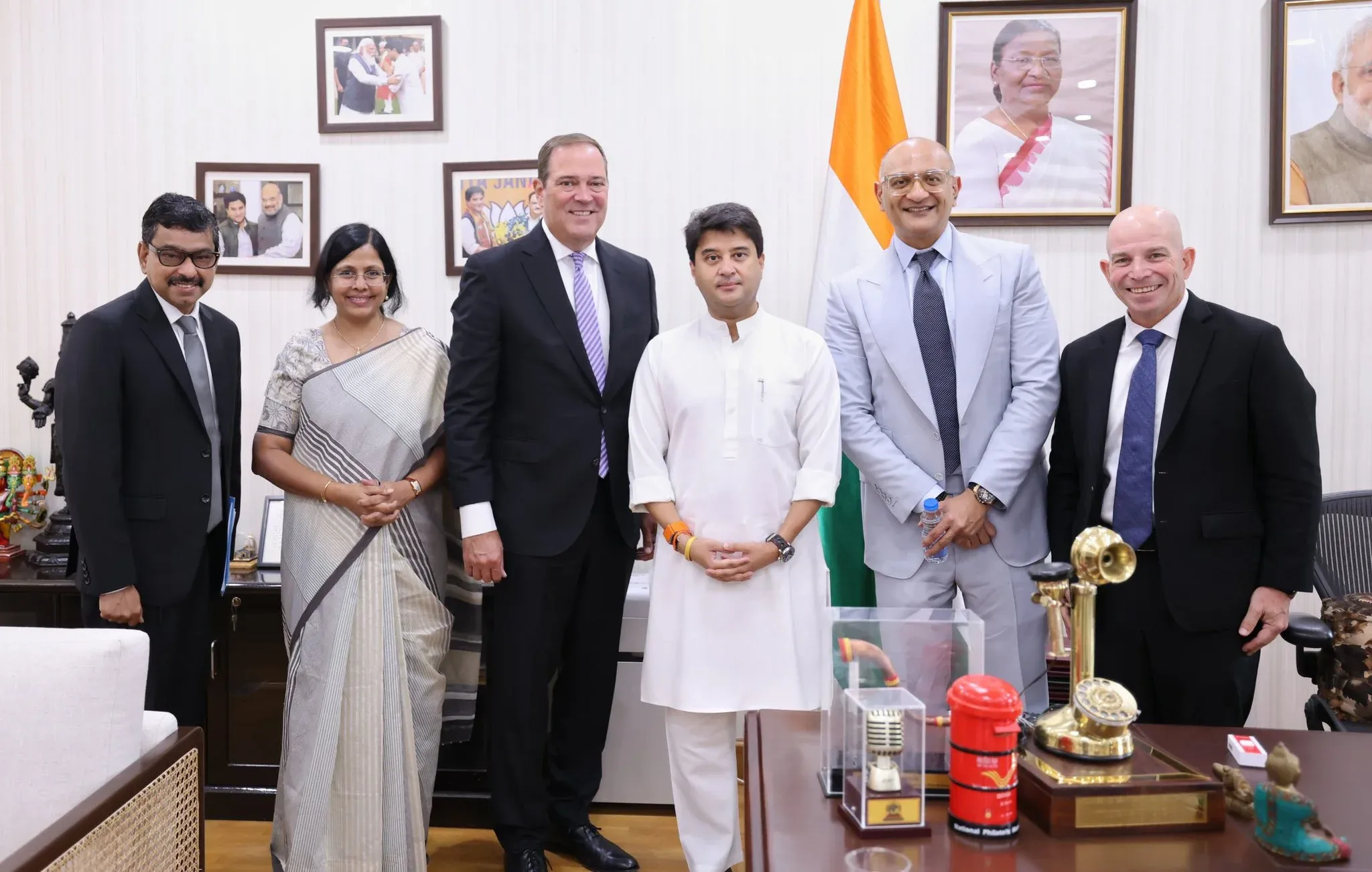 What Did Jyotiraditya Scindia Discuss with Cisco CEO Chuck Robbins?