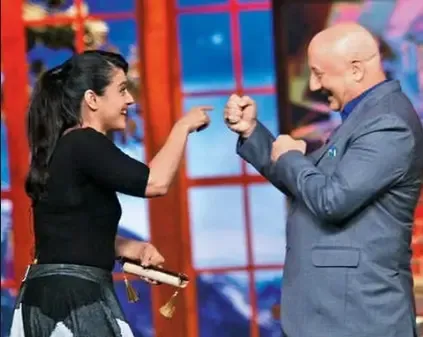 Kajol Wishes Anupam Kher a Fabulous Birthday Celebration