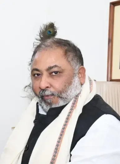 कांवड़ यात्रियों की सुविधा पर अखिलेश को आपत्ति क्यों?