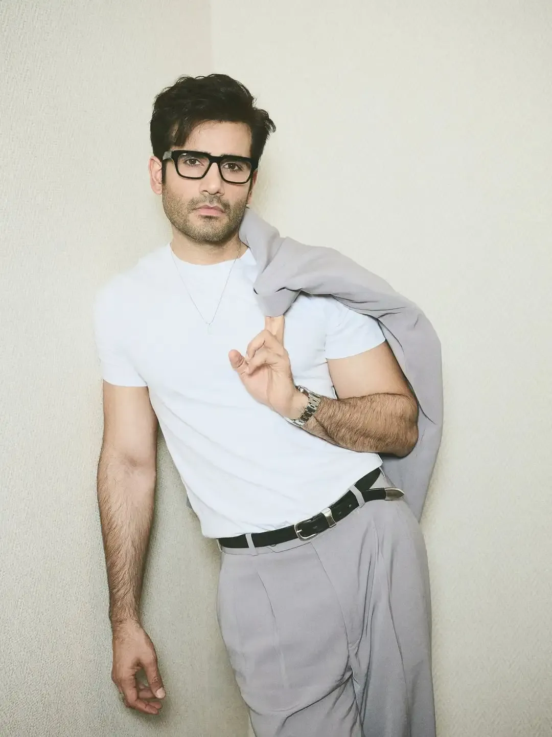 Why Does Karan Tacker Praise Anupam Kher So Highly?