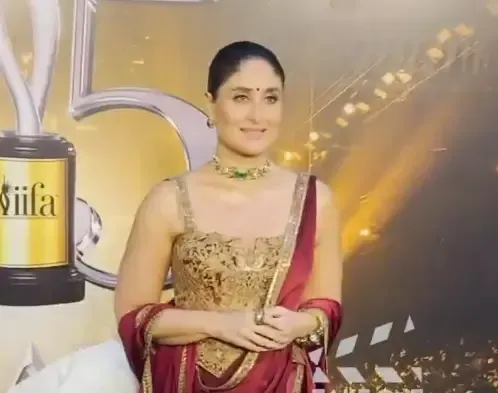 Kareena Unleashes Her Inner Poo for IIFA Show