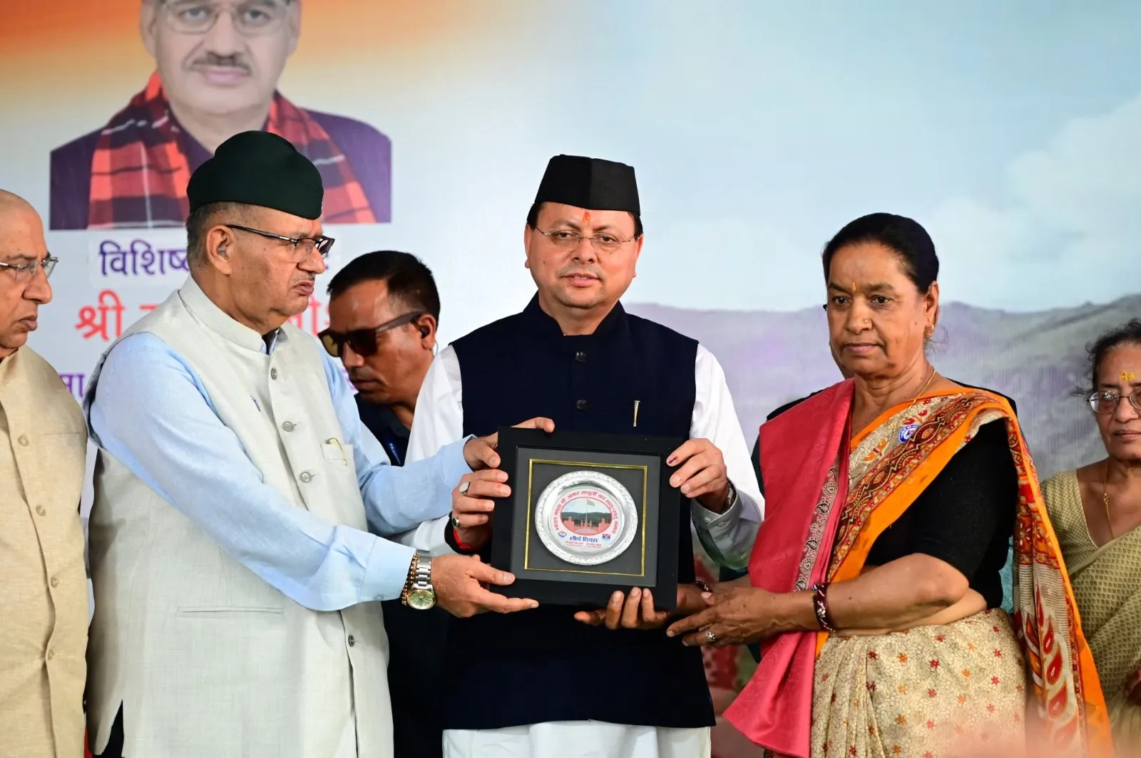 Did Uttarakhand CM Increase Ex-Gratia for 'Param Vir Chakra' Awardees to Rs 1.5 Crore?