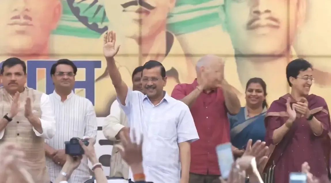 Kejriwal Criticizes Delhi Government for Delayed Payment to Women; Condemns Congress