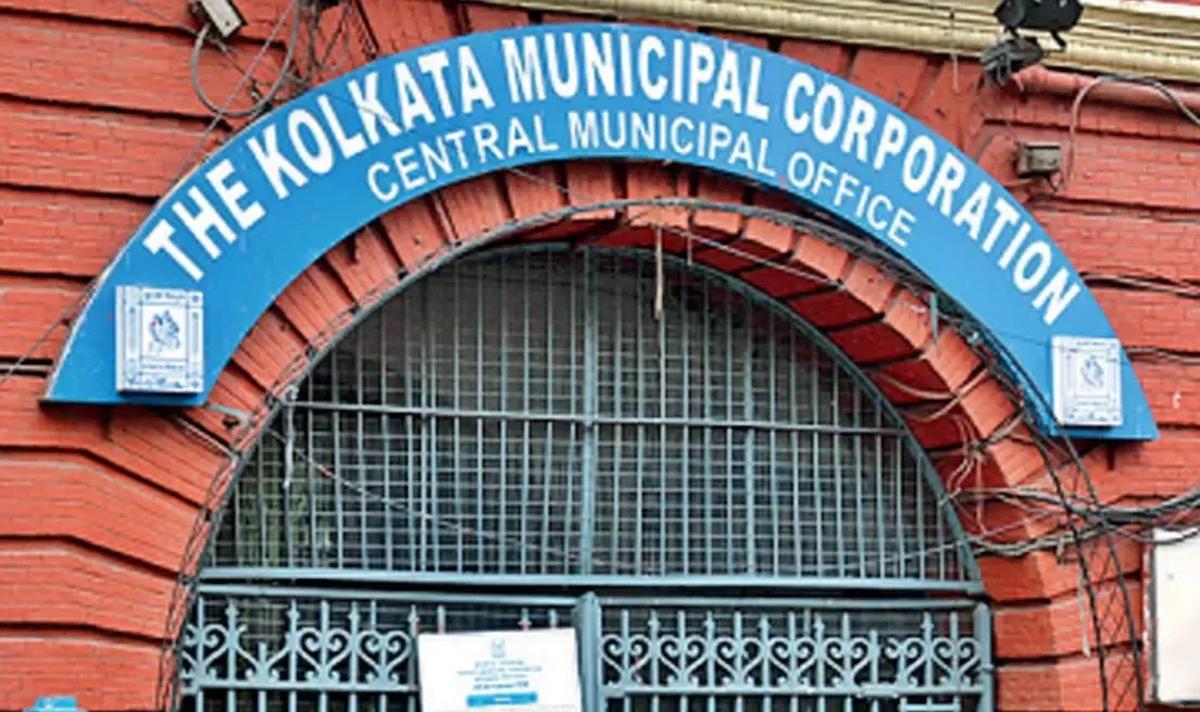 KMC Sends Show-Cause Notice to Officials Over Cancellation of Vishwakarma Puja Holiday