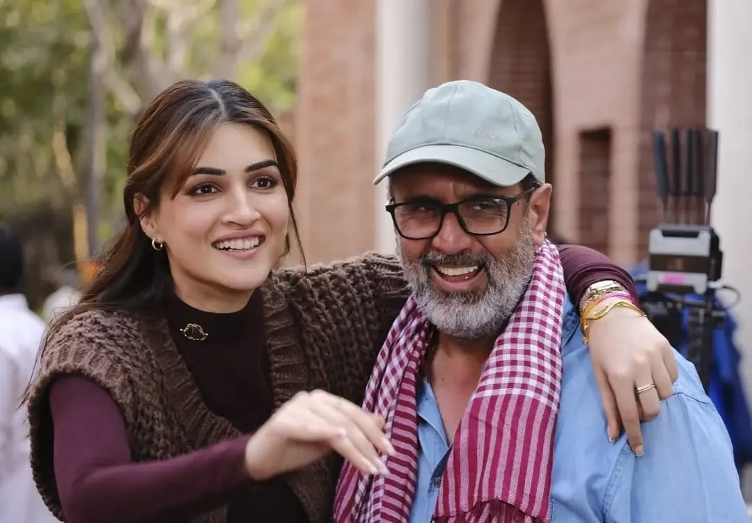 क्या कृति सेनन ने निर्माता 'आनंद एल. राय' को जन्मदिन की बधाई दी और 'तेरे इश्क में' की बीटीएस तस्वीरें साझा की?