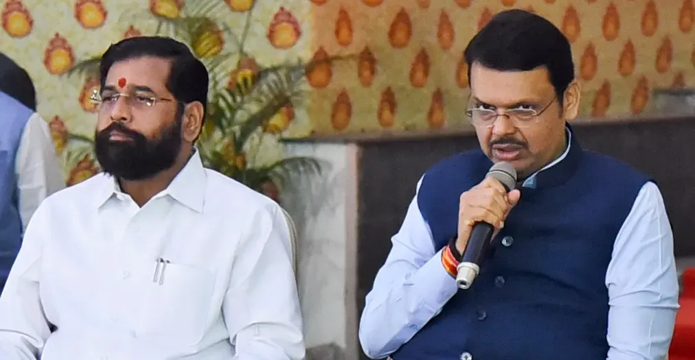 CM Devendra Fadnavis Calls for Kunal Kamra's Apology, Legal Action Imminent
