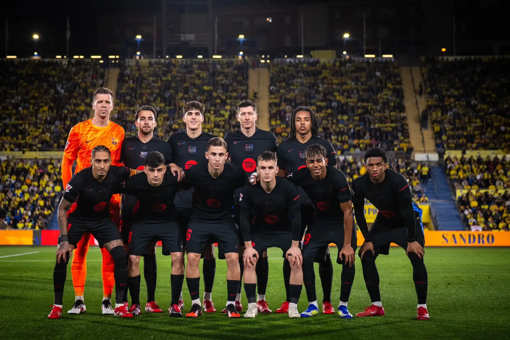 La Liga: Barcelona Maintains Lead After Victory Over Las Palmas, Atletico Triumphs Against Valencia