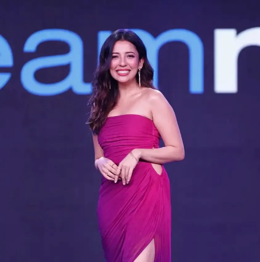 Barkha Singh Stars in 'Lafangey' on Amazon MX Player