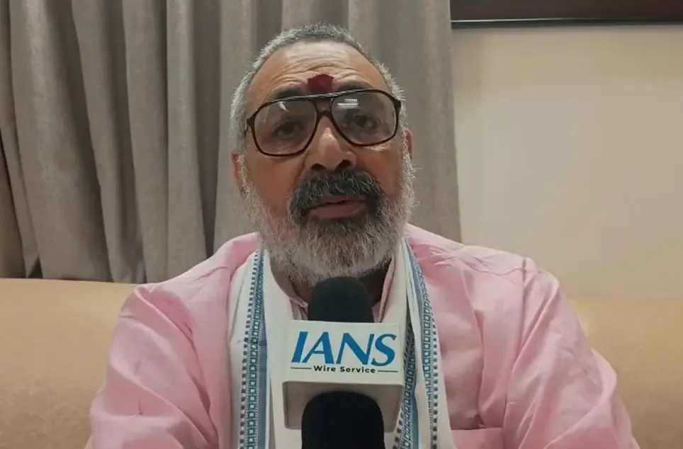 Giriraj Singh Accuses Lalu Prasad Yadav of Transforming Bihar into Bengal