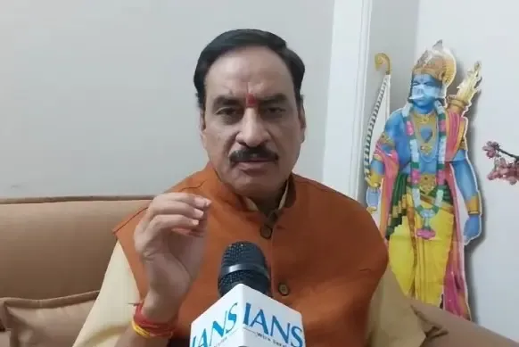 VHP's Bansal Critiques SP's Meena Over Rana Sanga Comment