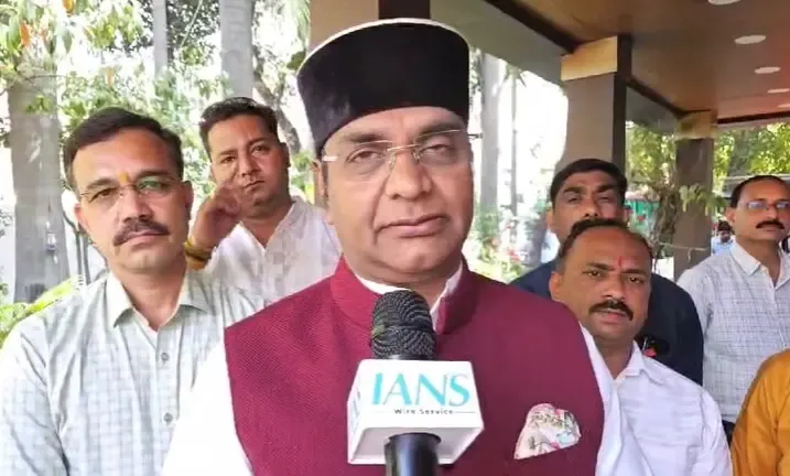 Influence of BJP Policies Attracts Leaders: Vishwas Sarang